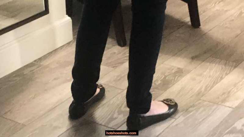 Sneaky shot of a sexy little friend. Send me tributes! Click to see Shardfang’s pic